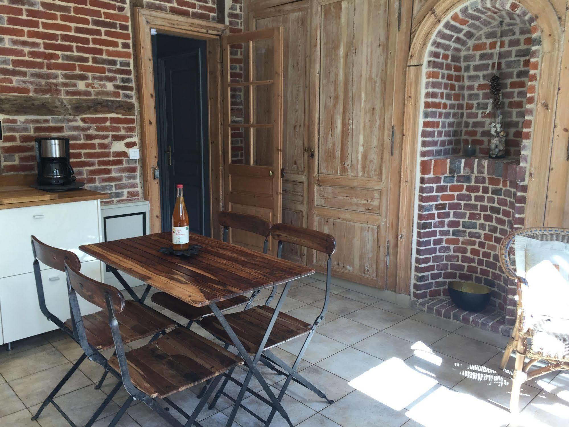 Appartements Du Clos Vorin Honfleur Eksteriør bilde