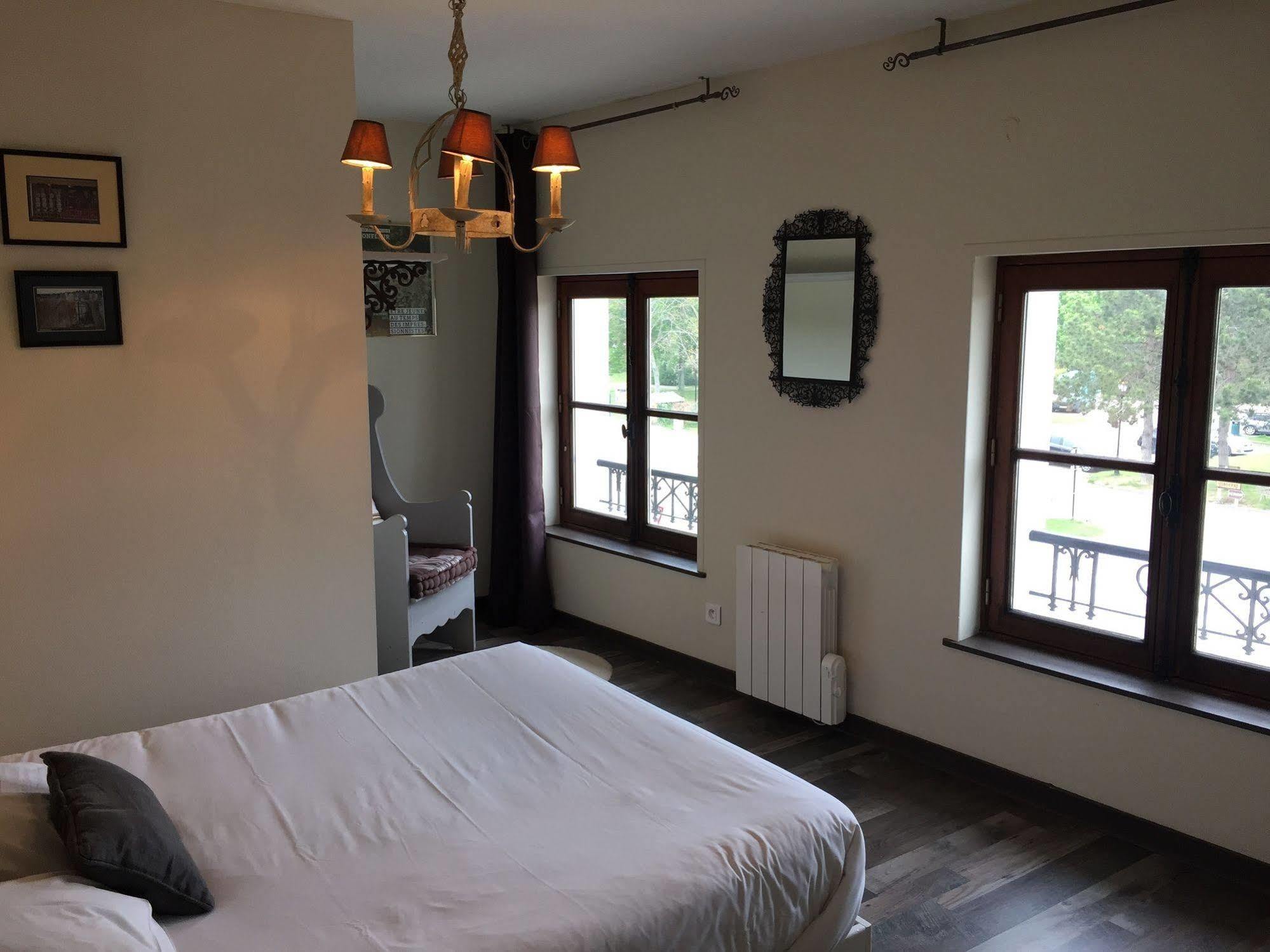 Appartements Du Clos Vorin Honfleur Eksteriør bilde